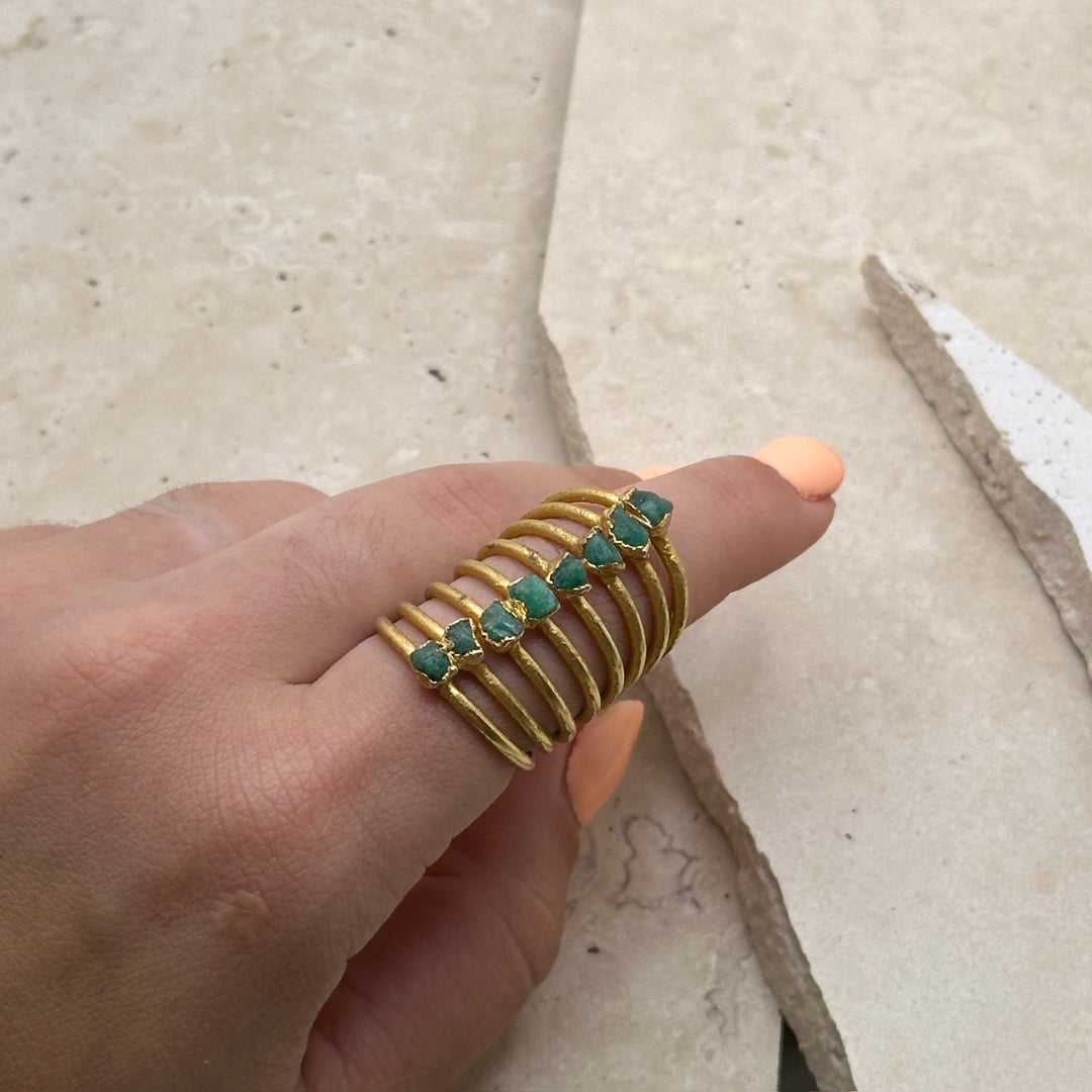 Rústica Esmeralda Ring