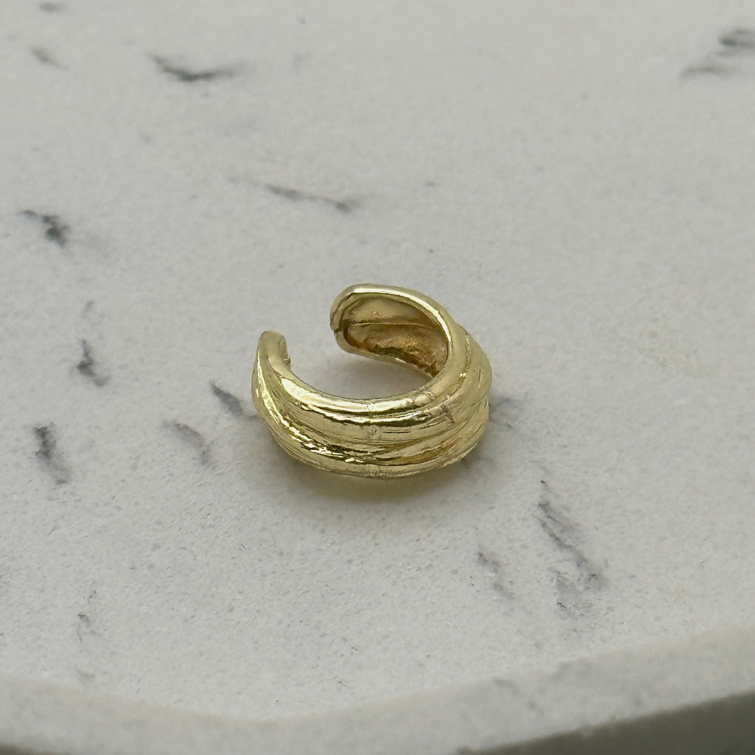 Gold Earcuff M.