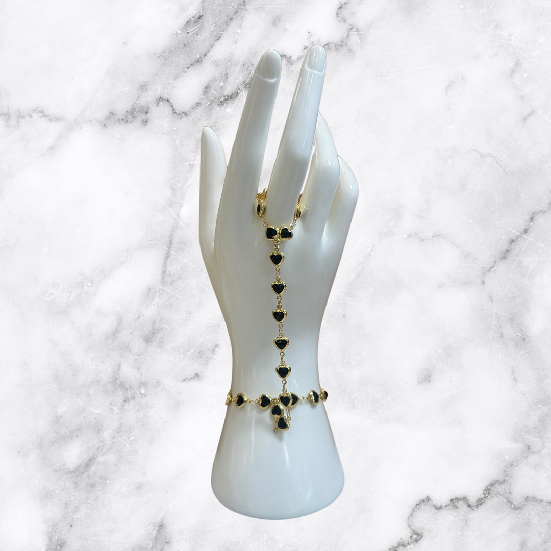 Black Heart Handchain