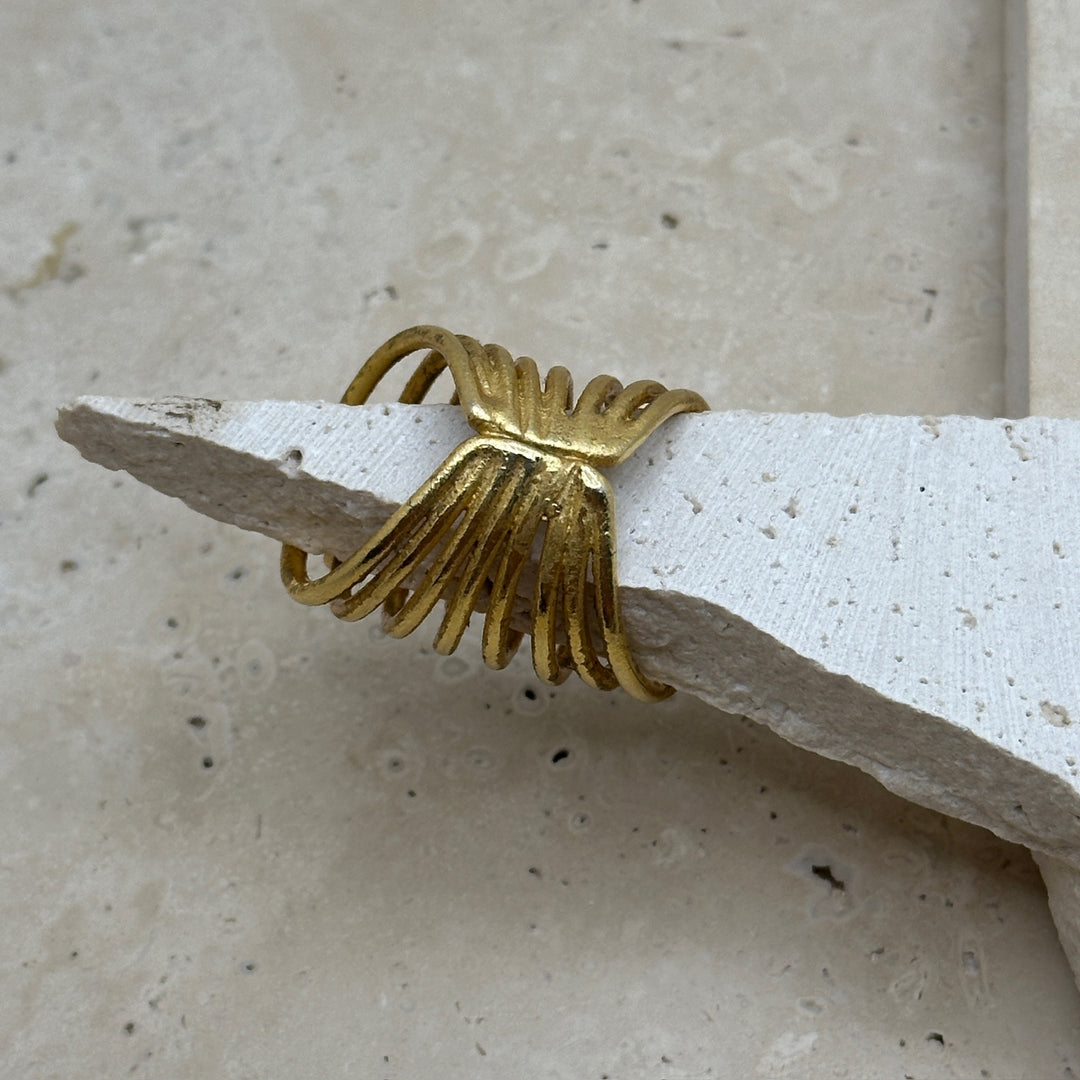 Rústica Esmeralda Ring