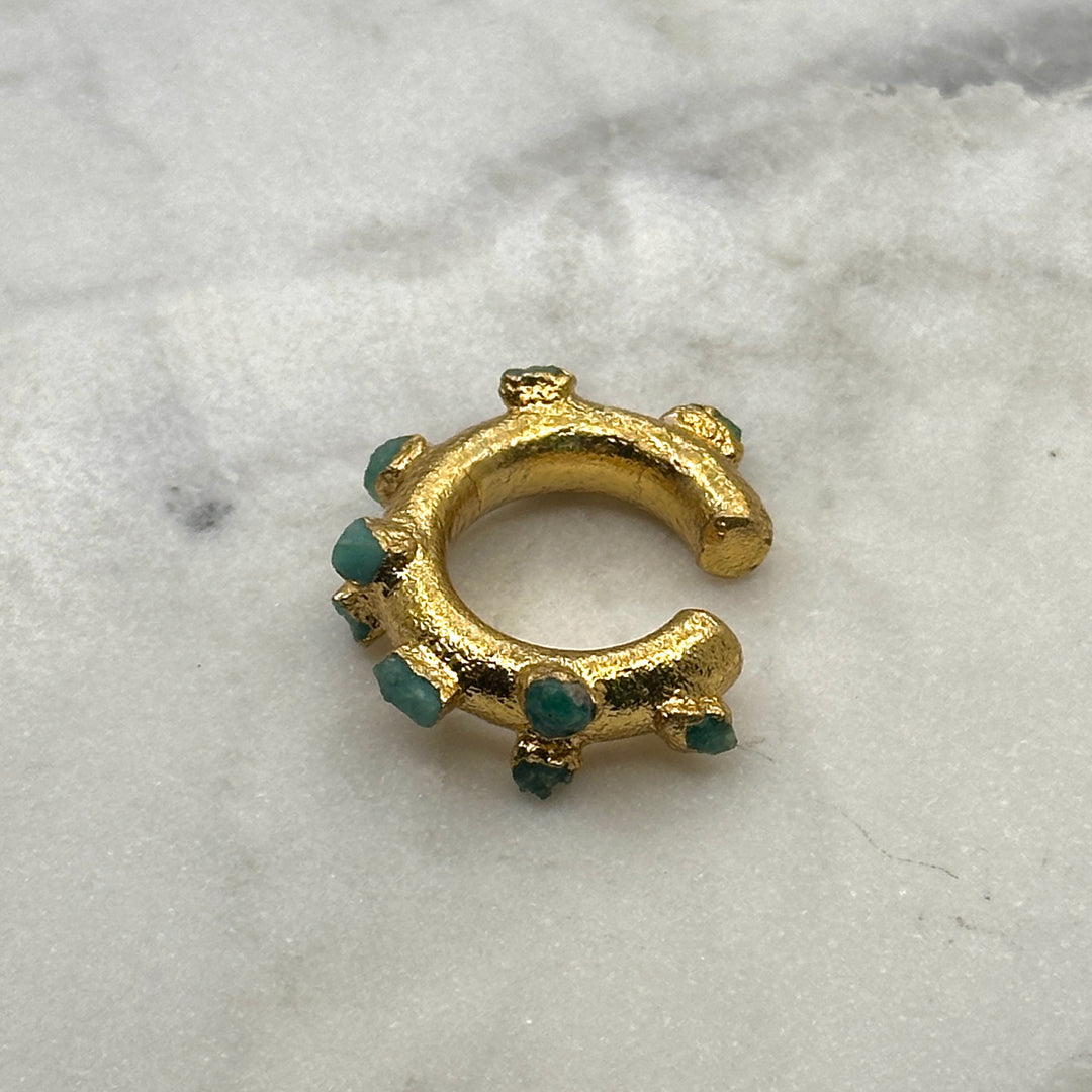 Zoé Rustic Esmeralda Earcuff