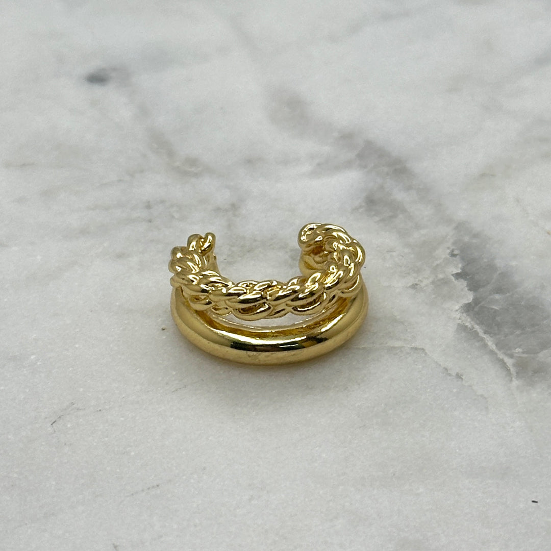 Gold Twist Earcuff