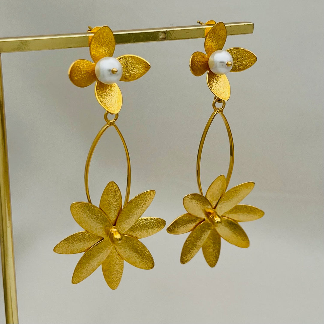 Flower Pearl Earrings