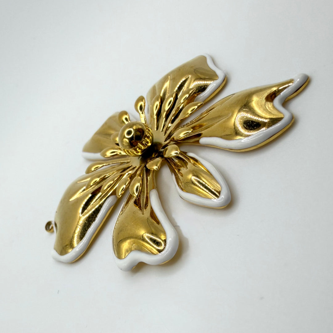 Golden mini bloom charm