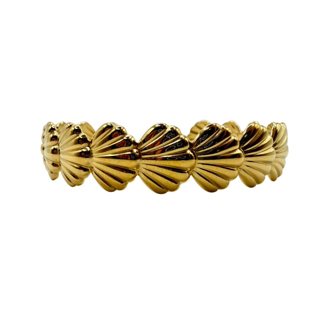 Little shell bracelet
