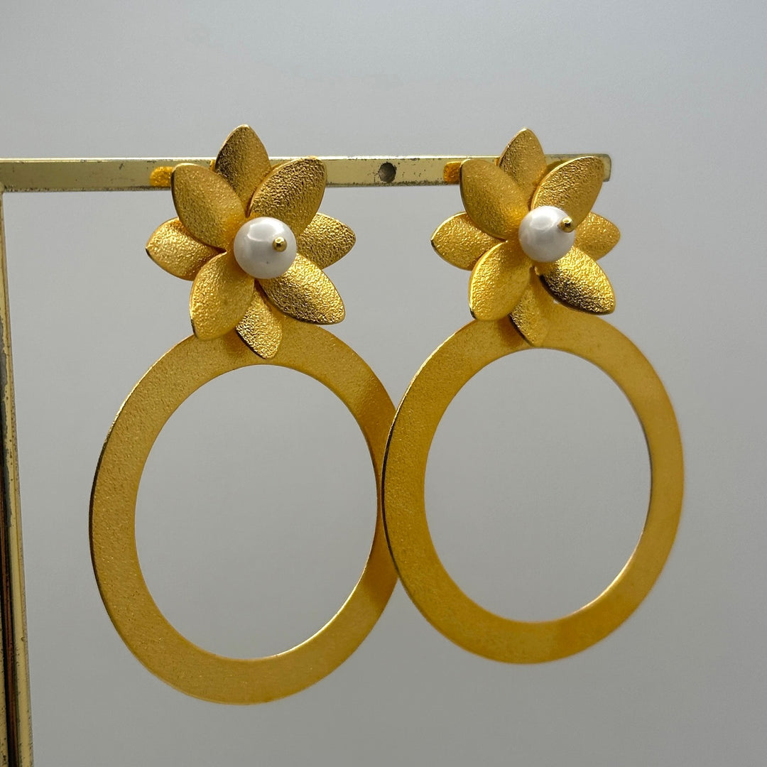 Flores Blancas Earrings