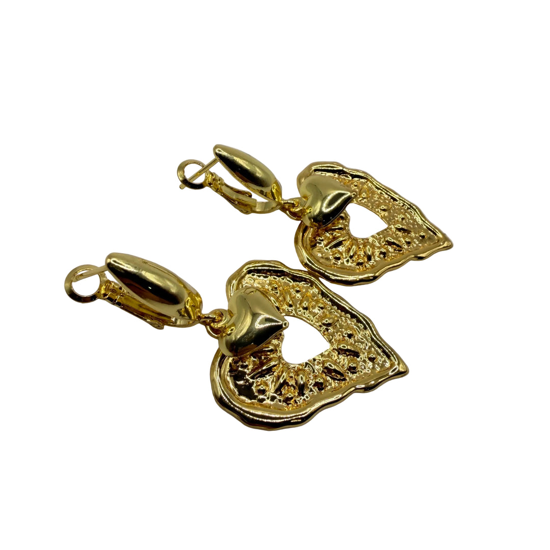Golden kiss earrings