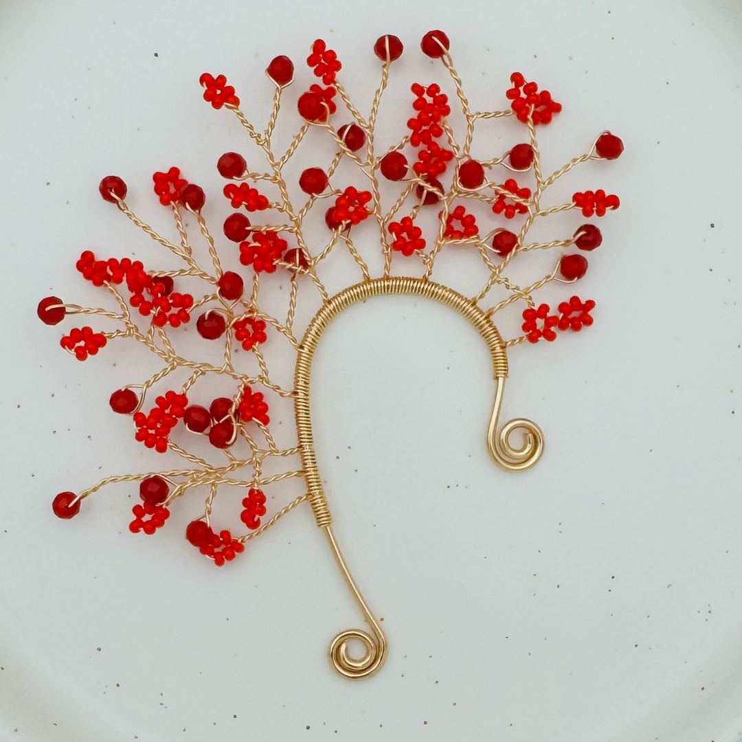 Flores Rojas Earcuff