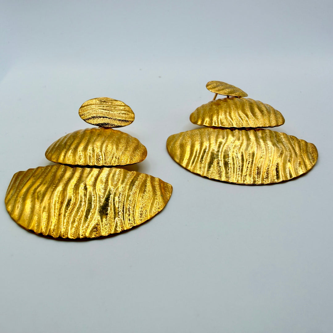 Golden dune earrings