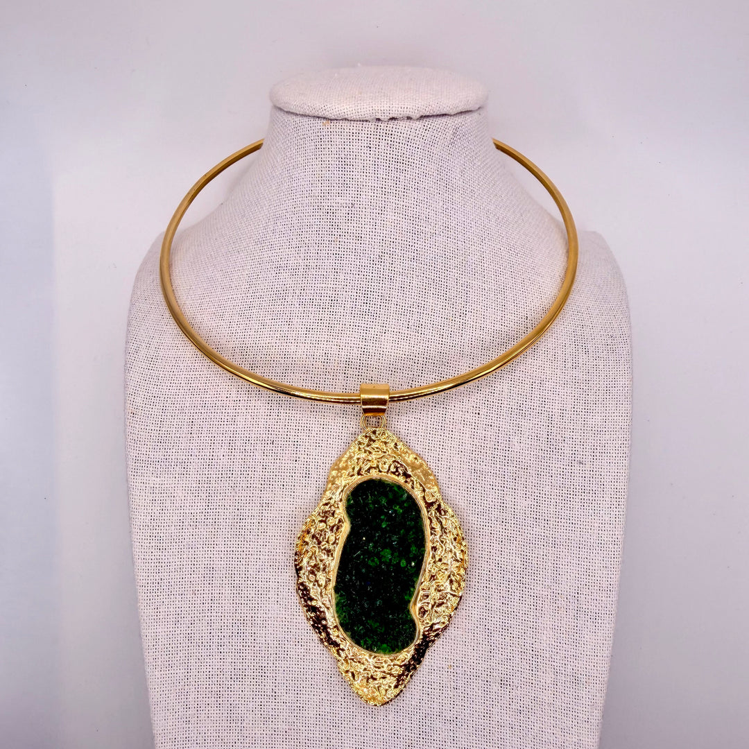 Emerald tide necklace