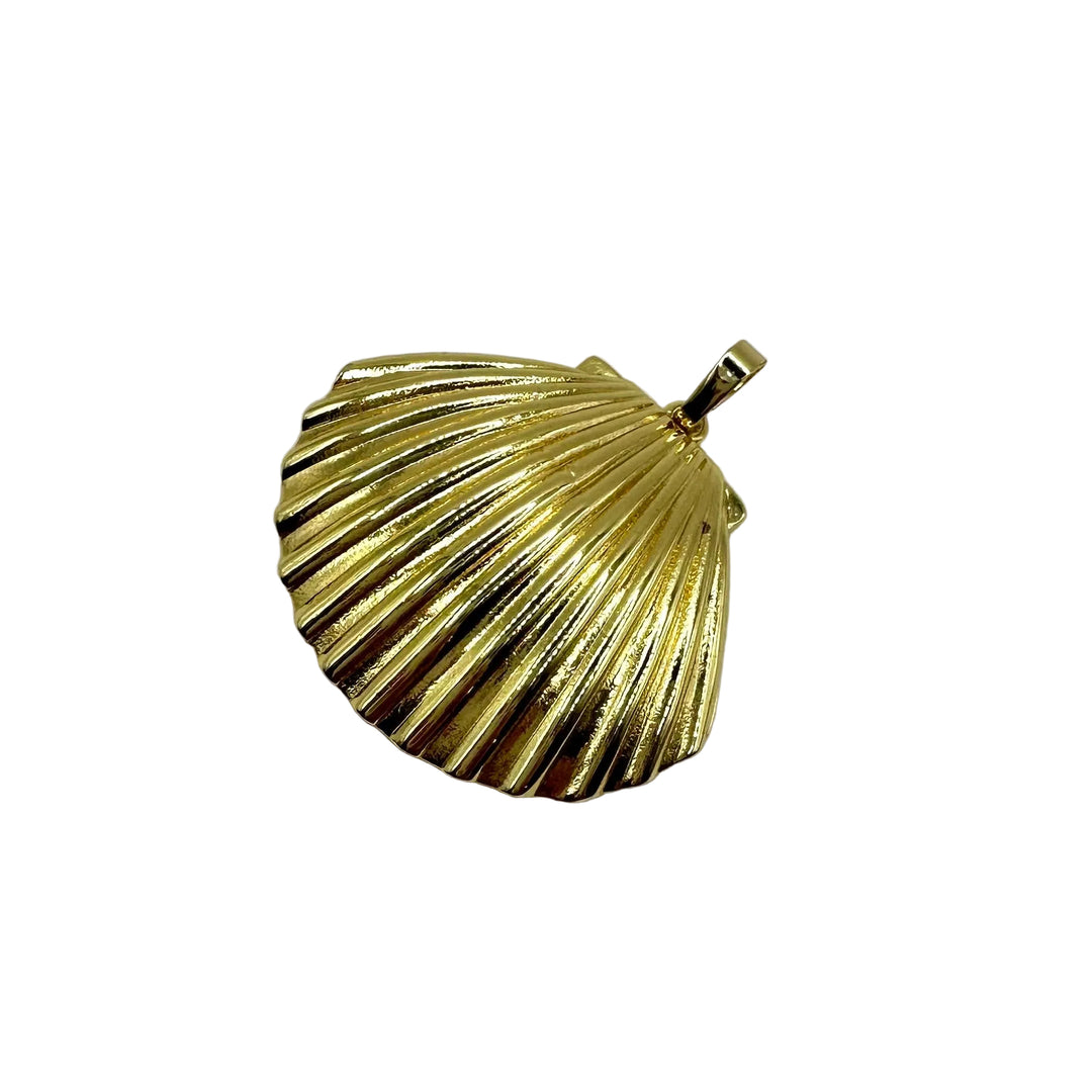 Golden shell charm