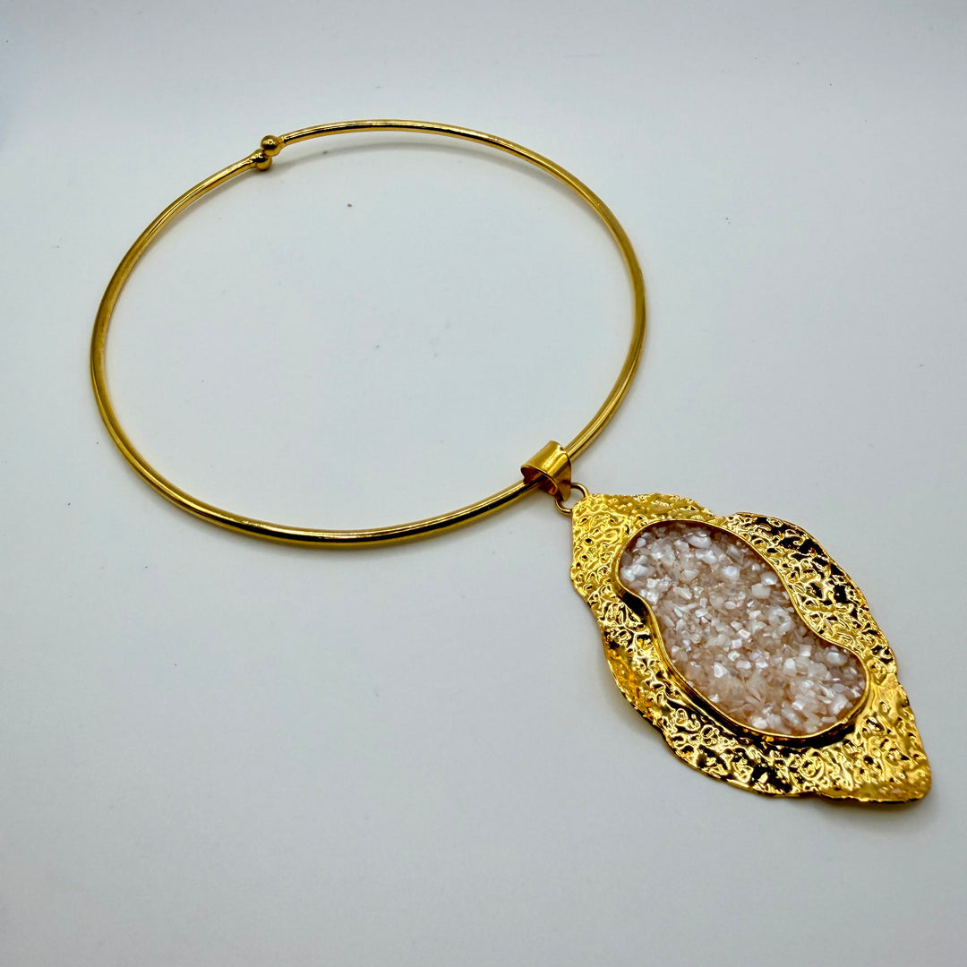 Pearl tide necklace