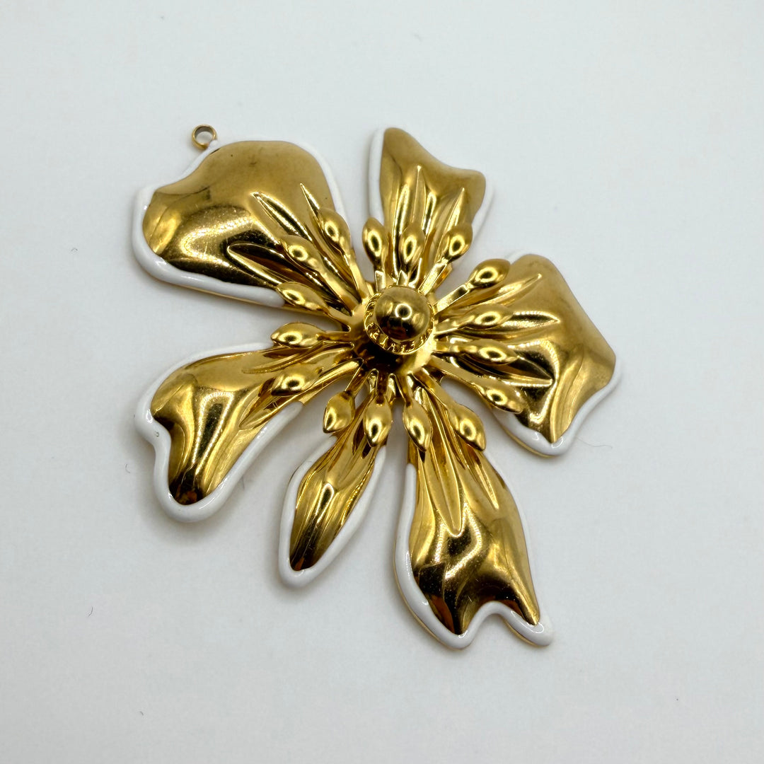 Golden mini bloom charm
