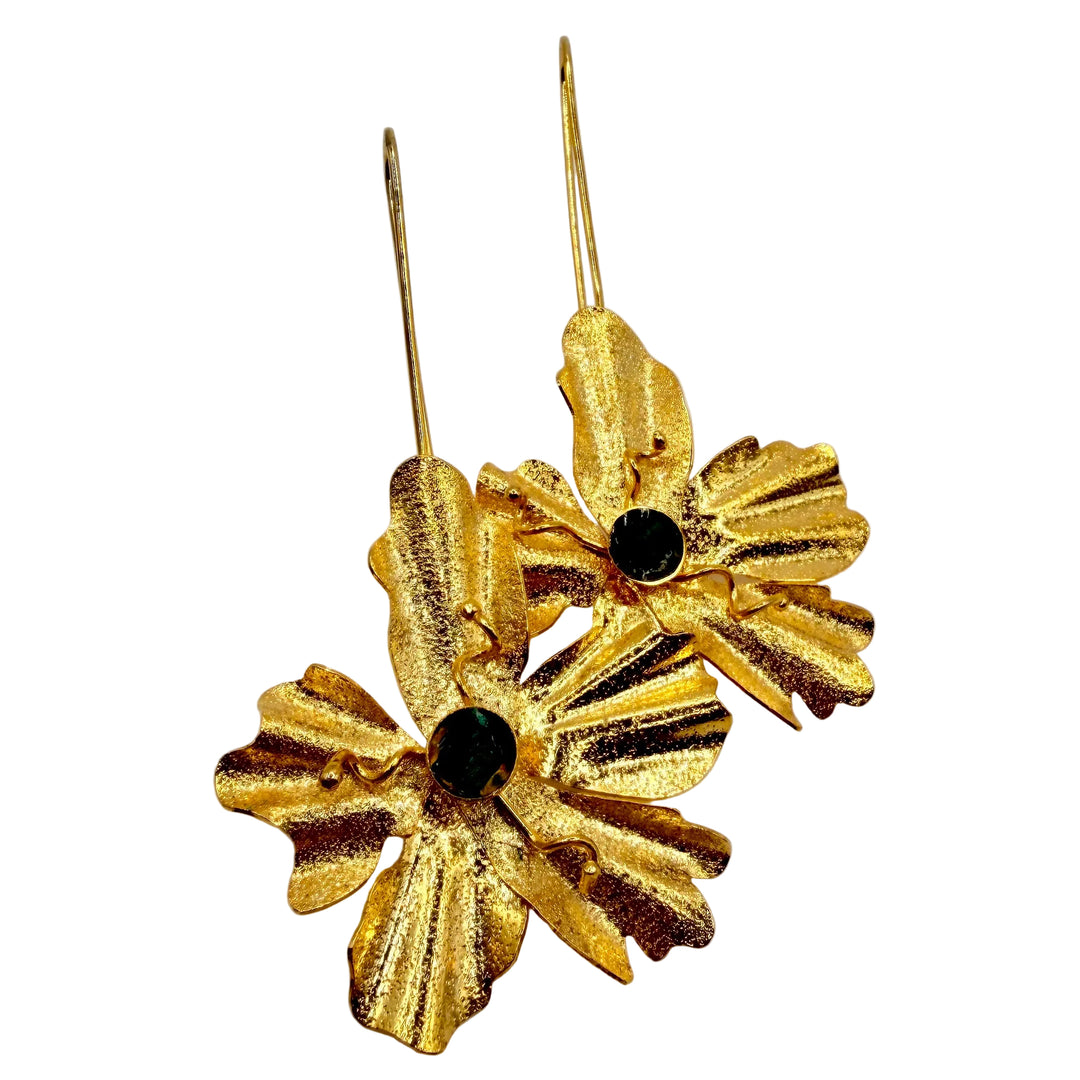 Emerald daisy earrings