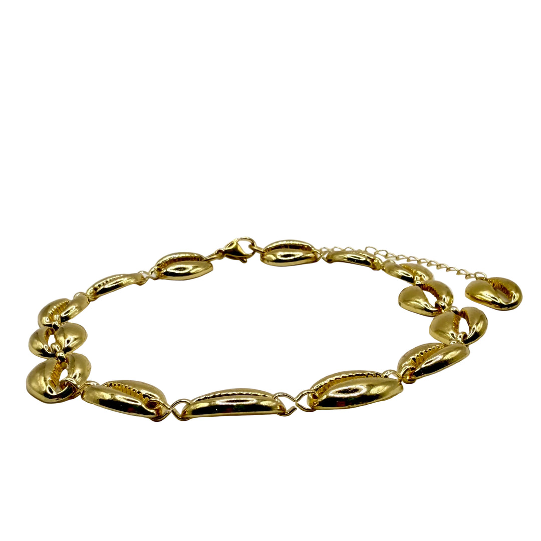 Shell necklace