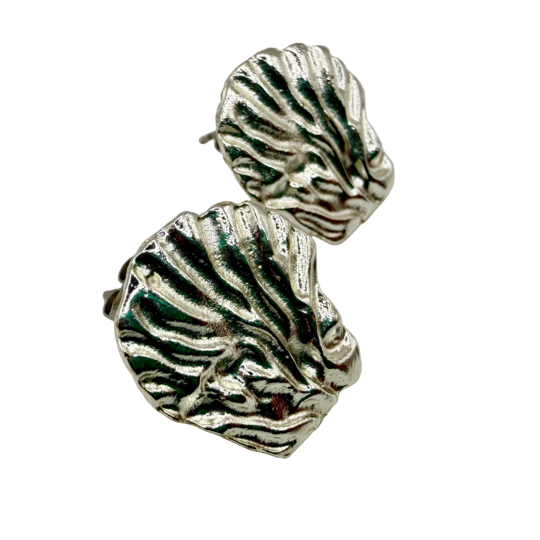 Silver shell studs