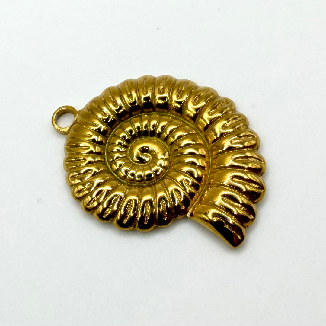 Sea shell charm