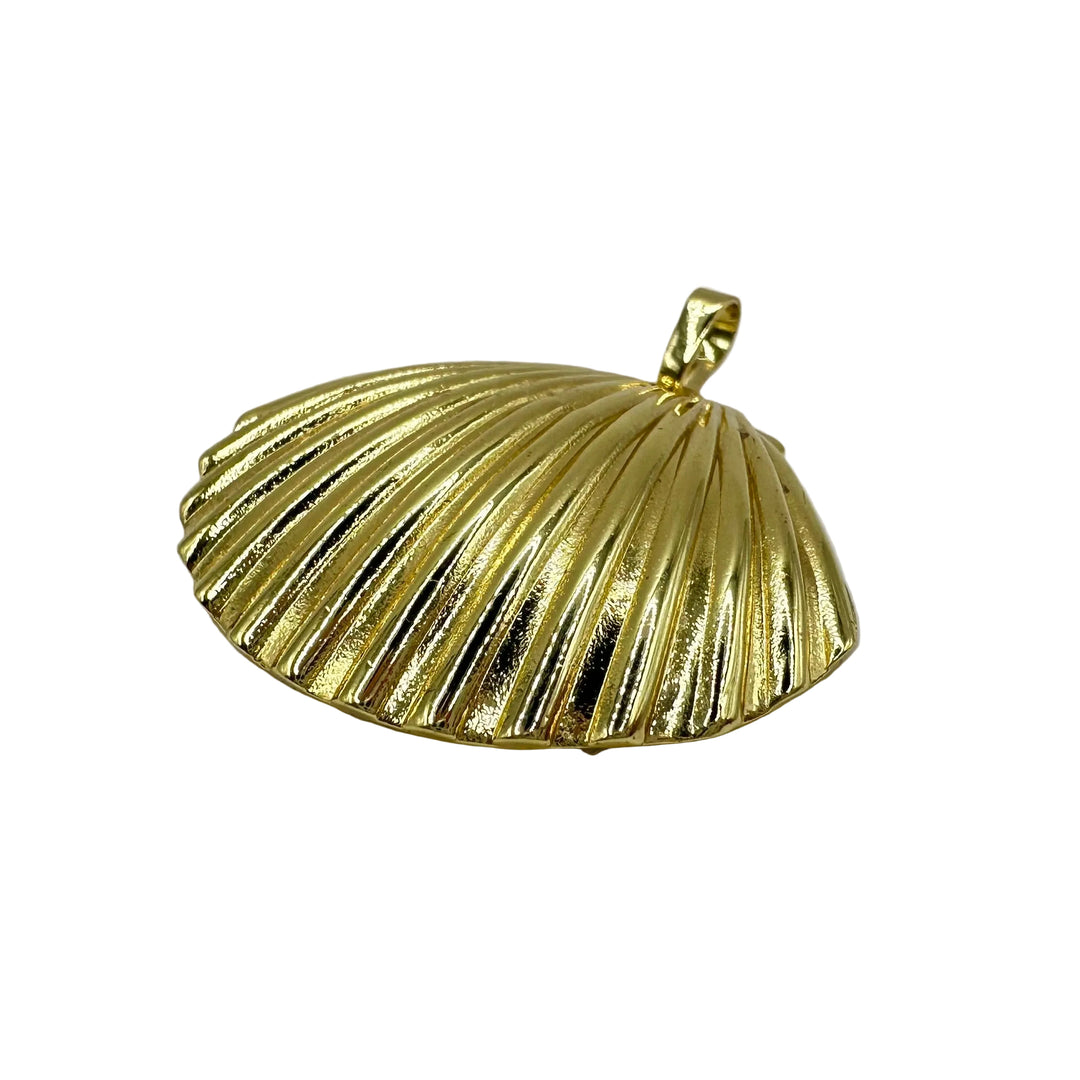 Golden shell charm