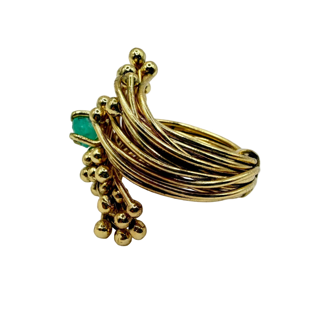 Emerald orbit ring