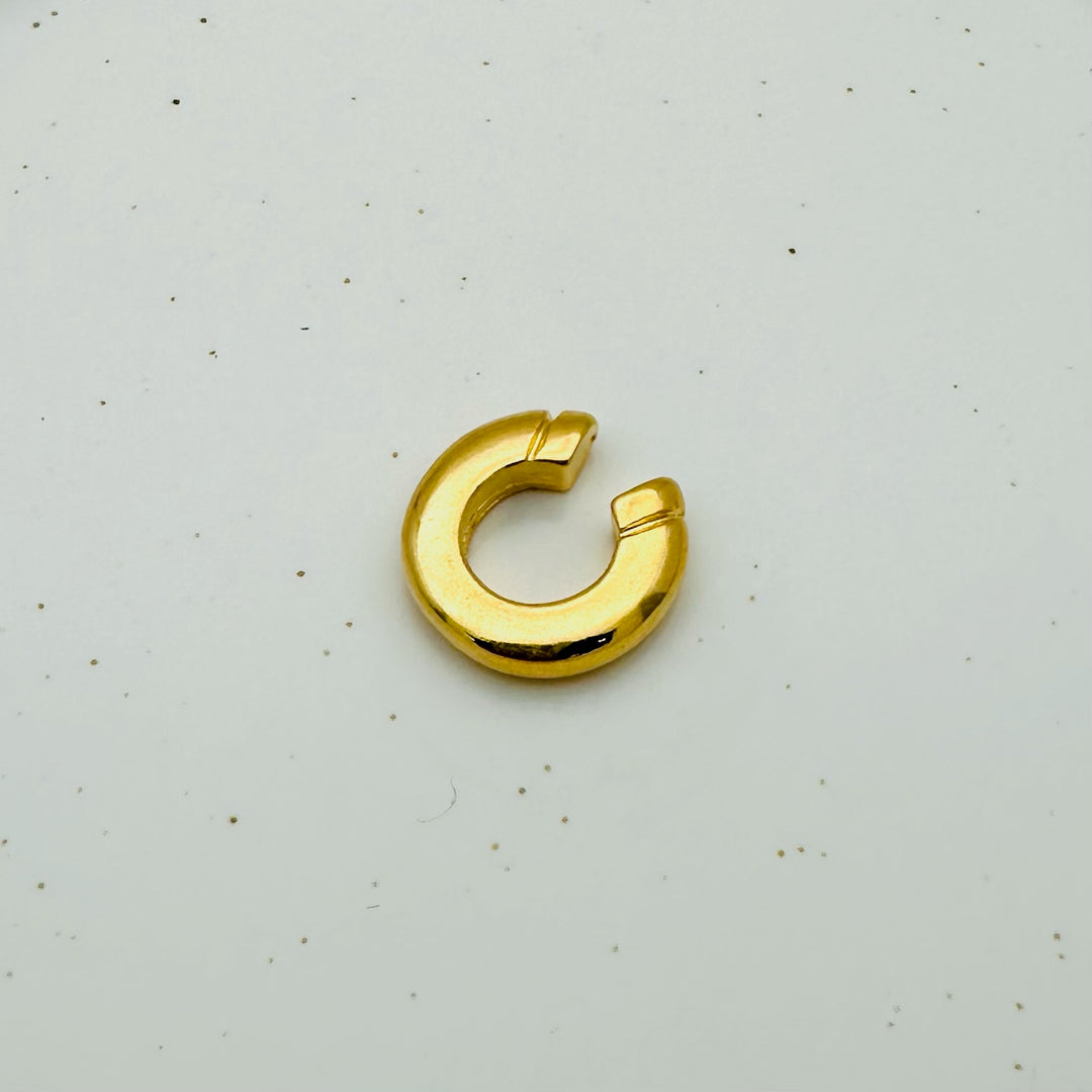 Gold Earcuff C.