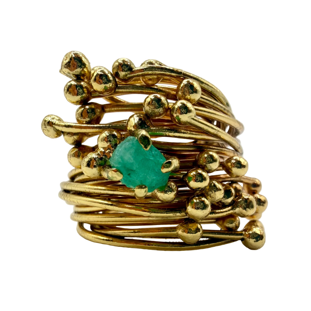 Emerald orbit ring