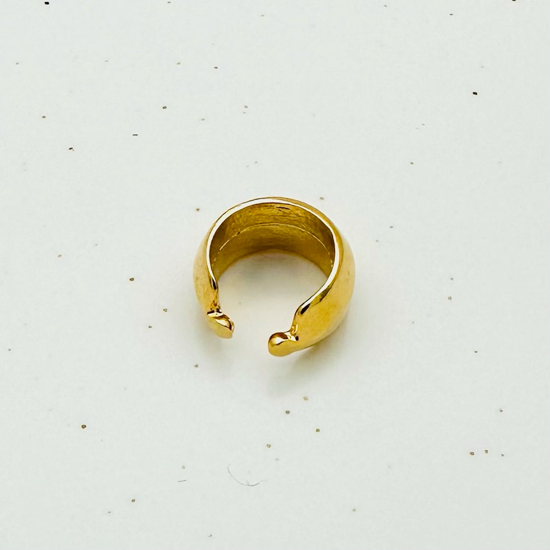 Gold Earcuff D.