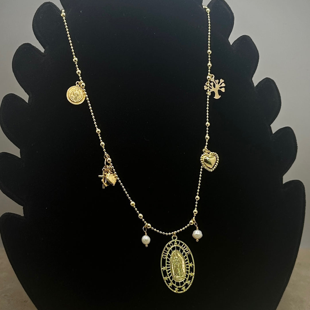 Guadalupe Perlas Amulets Necklace