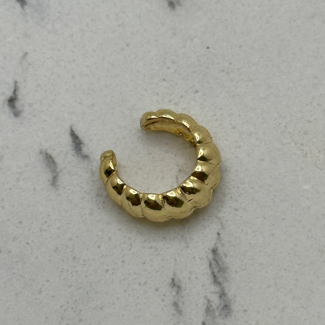 Gold Earcuff L.