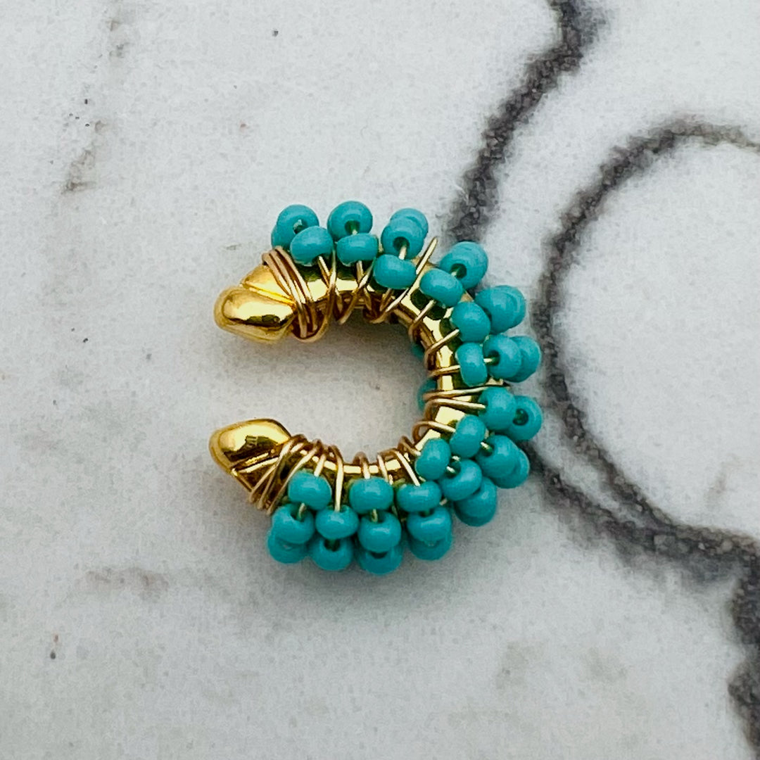 Lola Blue Earcuff