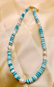 Playa Azul y Blanco Necklace
