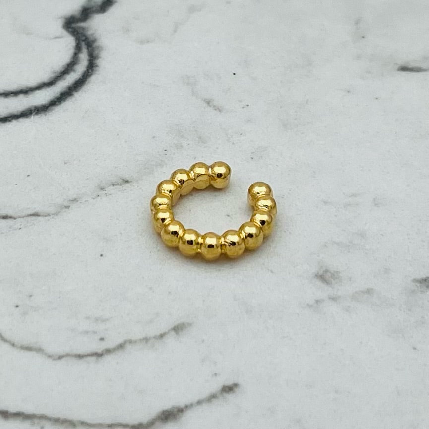 Simple Bubbles Earcuff