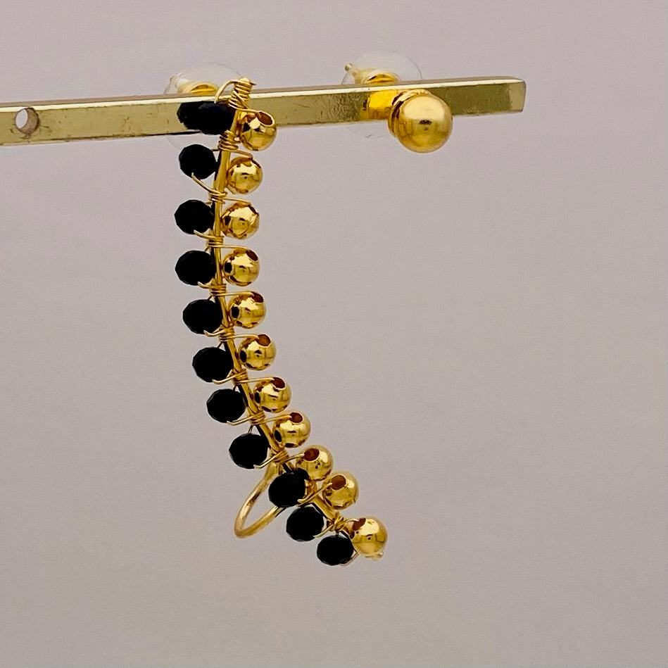 Black Earcuff